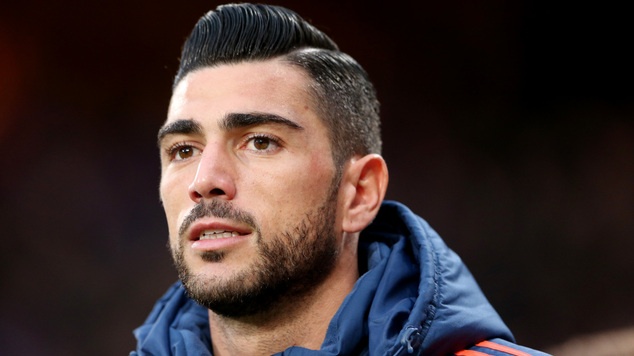 Graziano Pelle chan ngan Trung Quoc hinh anh