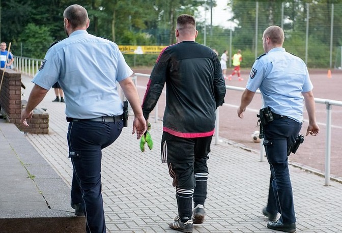 Ket cuc buon cho thu mon thung luoi 43 ban mot tran hinh anh