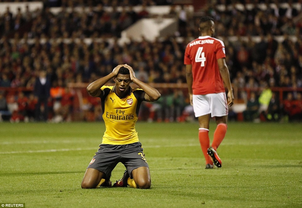 Nottingham Forest vs Arsenal anh 4