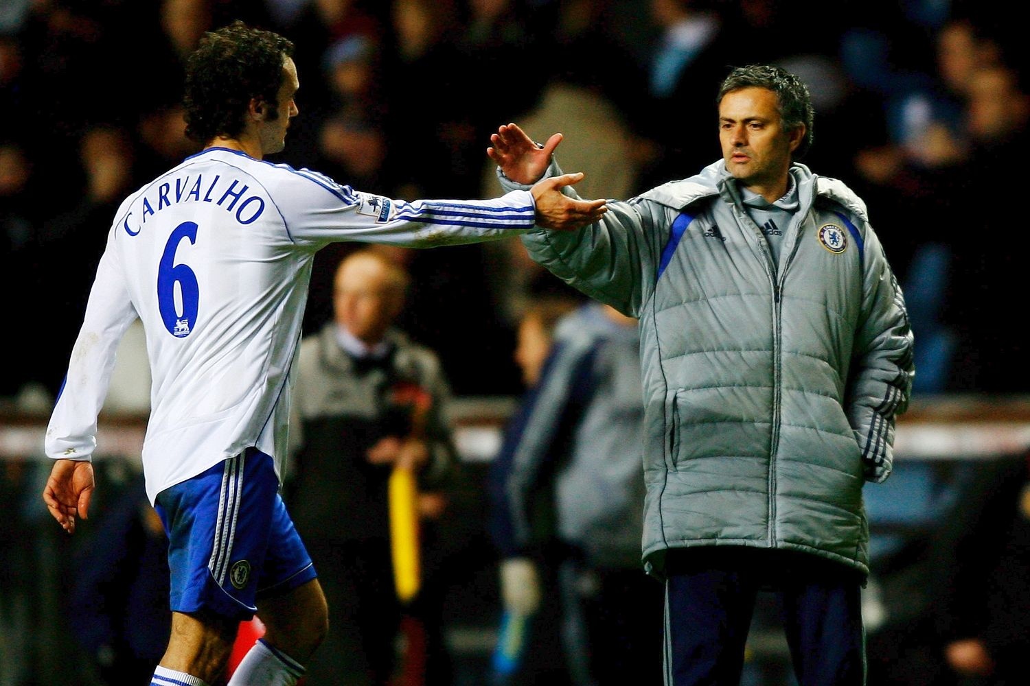 Mourinho cong khai chi trich hoc tro anh 1