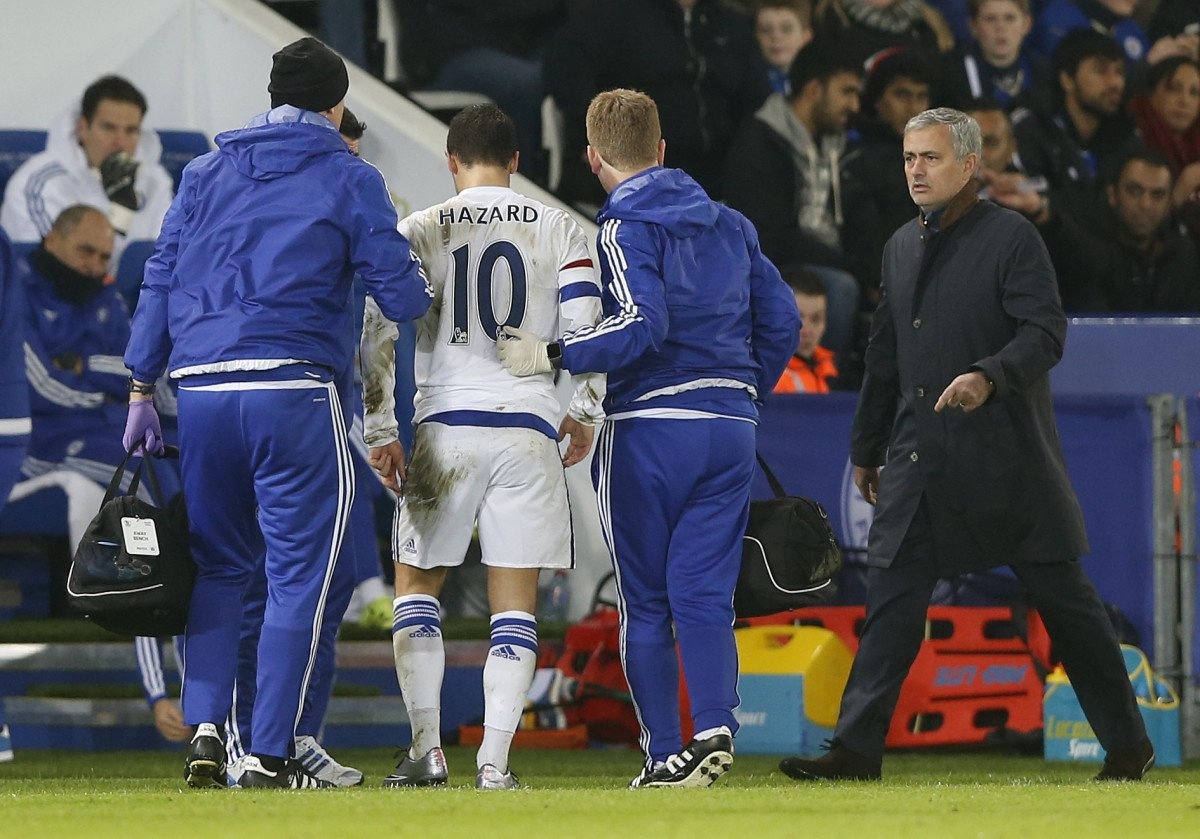 Mourinho cong khai chi trich hoc tro anh 14