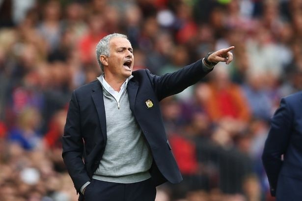 trận MU vs Leicester ảnh 1 tran MU vs Leicester anh 1