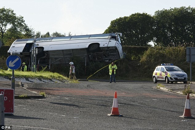 tai nan xe bus cho CDV anh 1