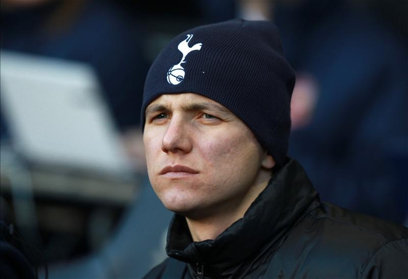 cac sao bong da lam chinh tri anh 9