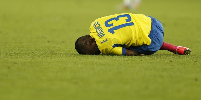 cầu thủ quỵt tiền nuôi con ảnh 1 cau thu quyt tien nuoi con anh 1