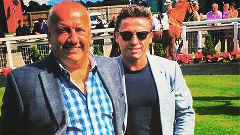 MU cam cua fan ruot vi ly do bi hai hinh anh