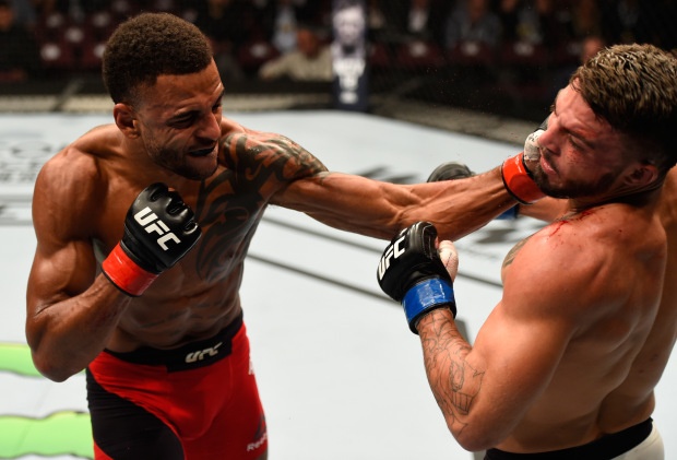 Highlight Mike Perry vs Danny Roberts hinh anh