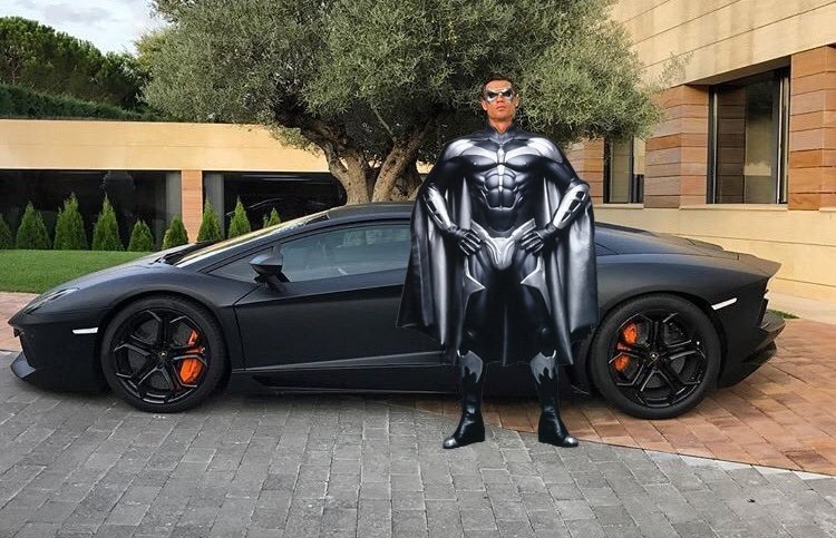 Ronaldo hoa nguoi doi, sieu xayda va tho sua xe hinh anh