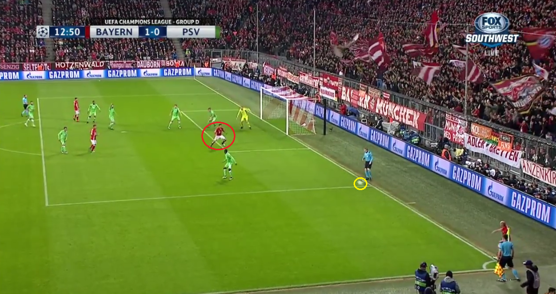 Tran Bayern vs PSV anh 3