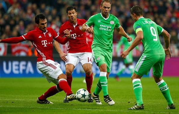 Tran Bayern vs PSV anh 2