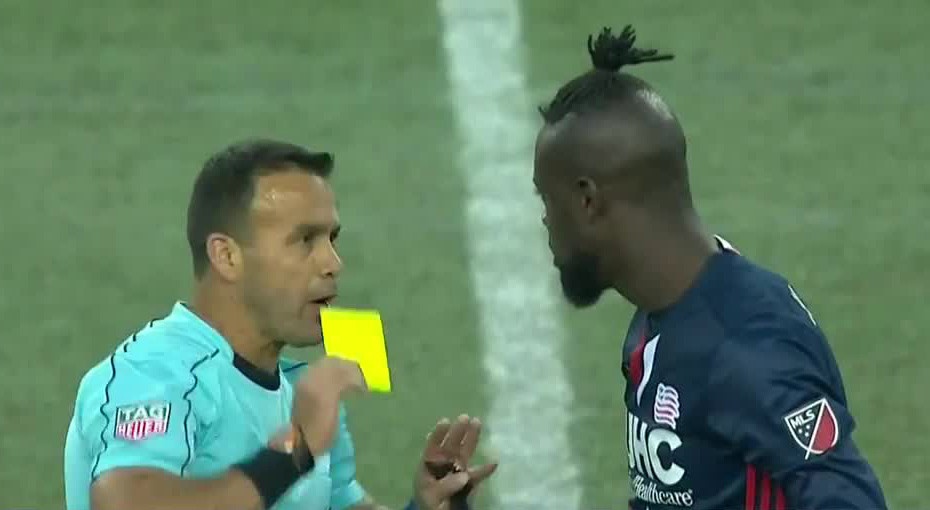 Tien dao bi phat vi lac mong an mung truoc mat doi thu hinh anh