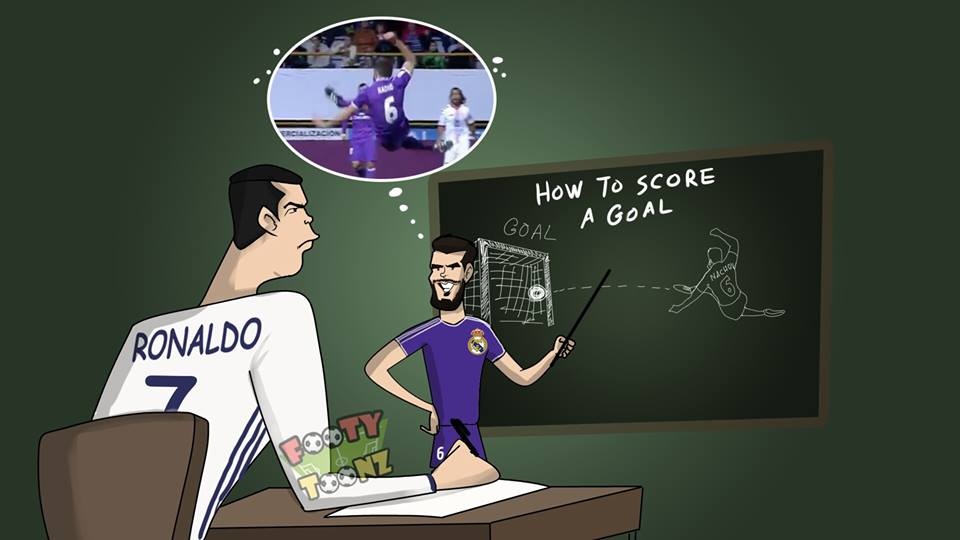 CR7 cap sach theo Nacho hoc ghi sieu pham cat keo hinh anh