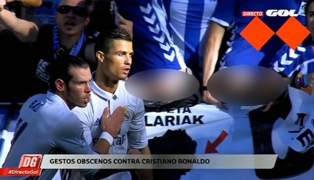 Cổ động viên chổng mông vào Ronaldo ảnh 2 Co dong vien chong mong vao Ronaldo anh 2