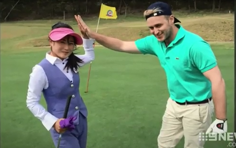 gia mao golf thu sang Trieu Tien thi dau anh 3