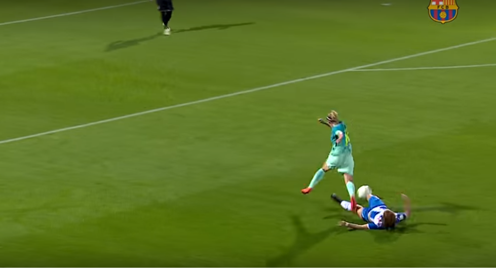 Messi nu solo ghi ban anh 1