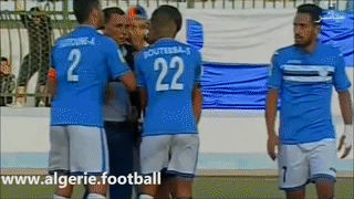 CDV lao xuong san, huc manh vao mat trong tai hinh anh