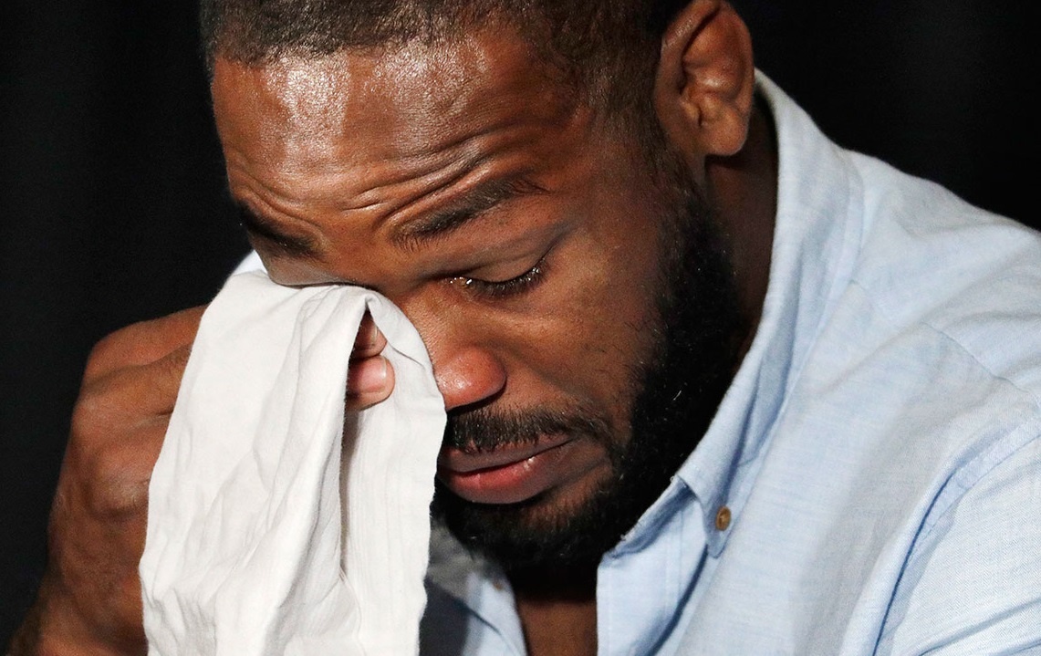 Dung thuoc ho tro tinh duc, sieu sao UFC gap hoa hinh anh