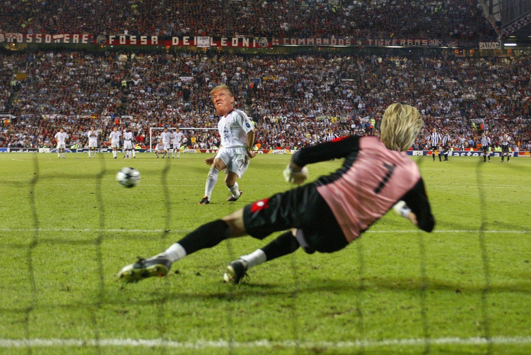 Anh vui Trump danh bai Clinton phien ban bong da hinh anh