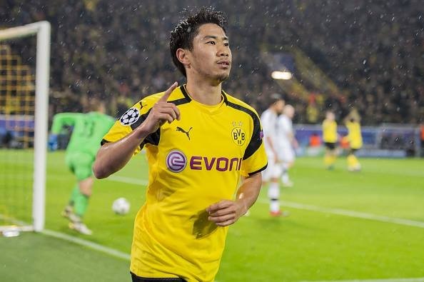 Tran cau 12 ban cua Dortmund pha hang loat ky luc hinh anh