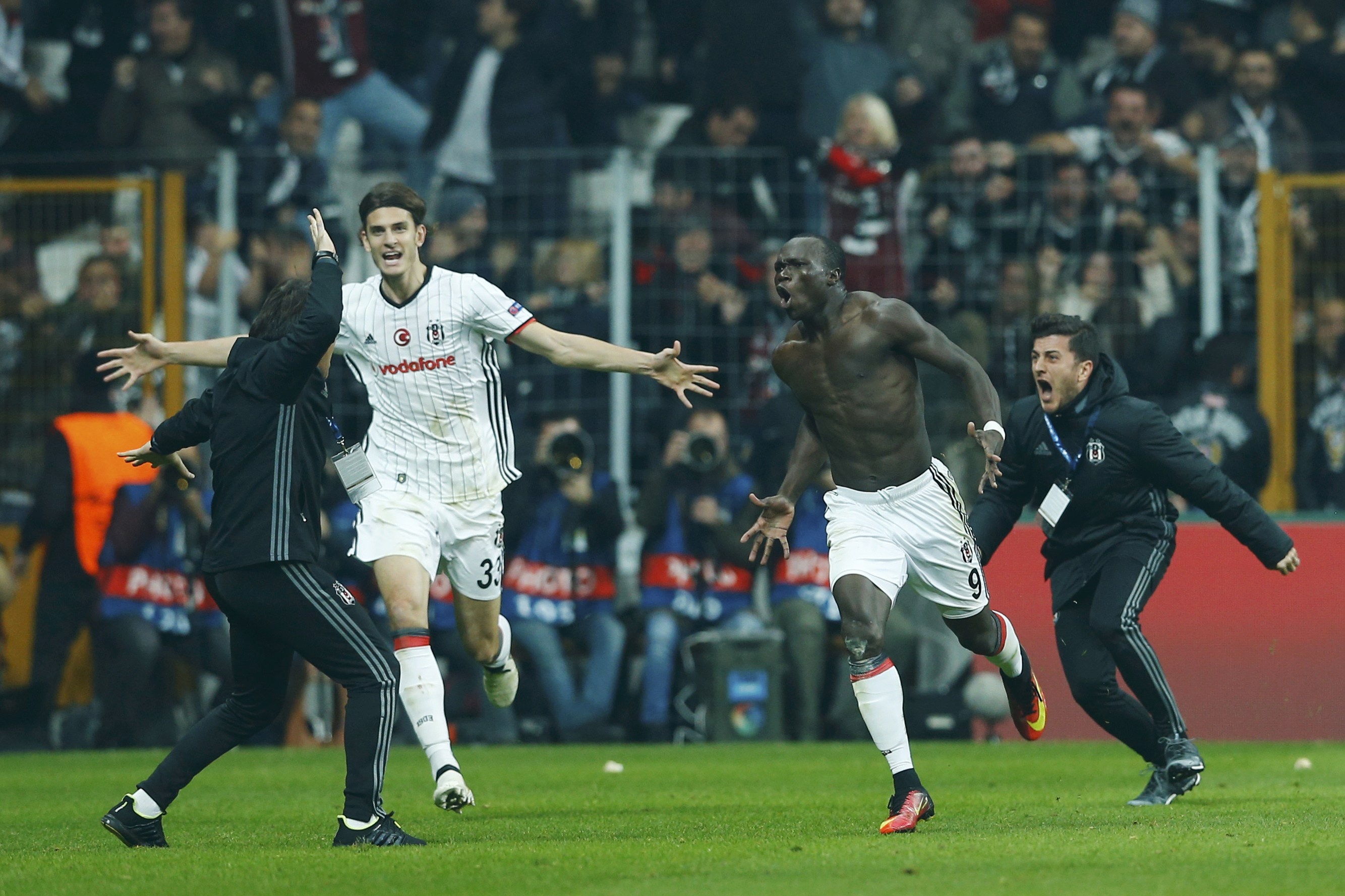 Tran Besiktas vs Benfica anh 9