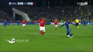 Sau hon 18 thang, Boateng lai bi lua nga bo nhao hinh anh