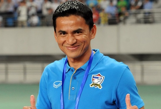 Kiatisak thach thuc chu nha thang Thai Lan hinh anh