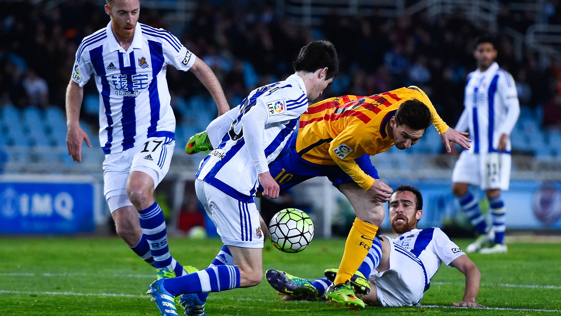 Tran Real Sociedad vs Barcelona anh 1