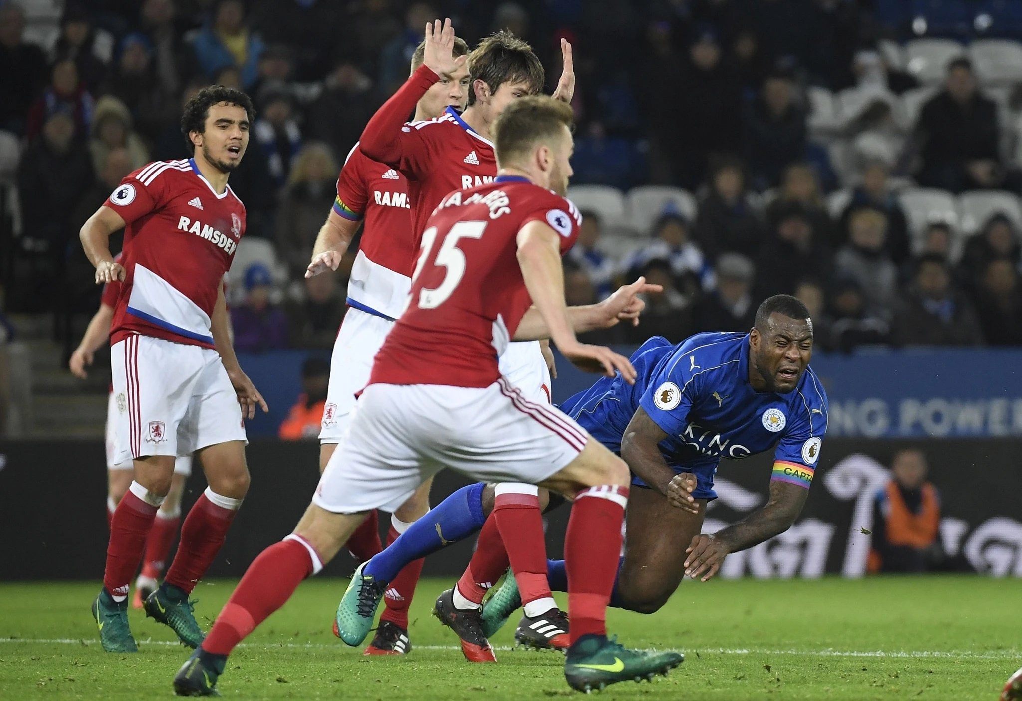 Tran Leicester vs Middleborough anh 7