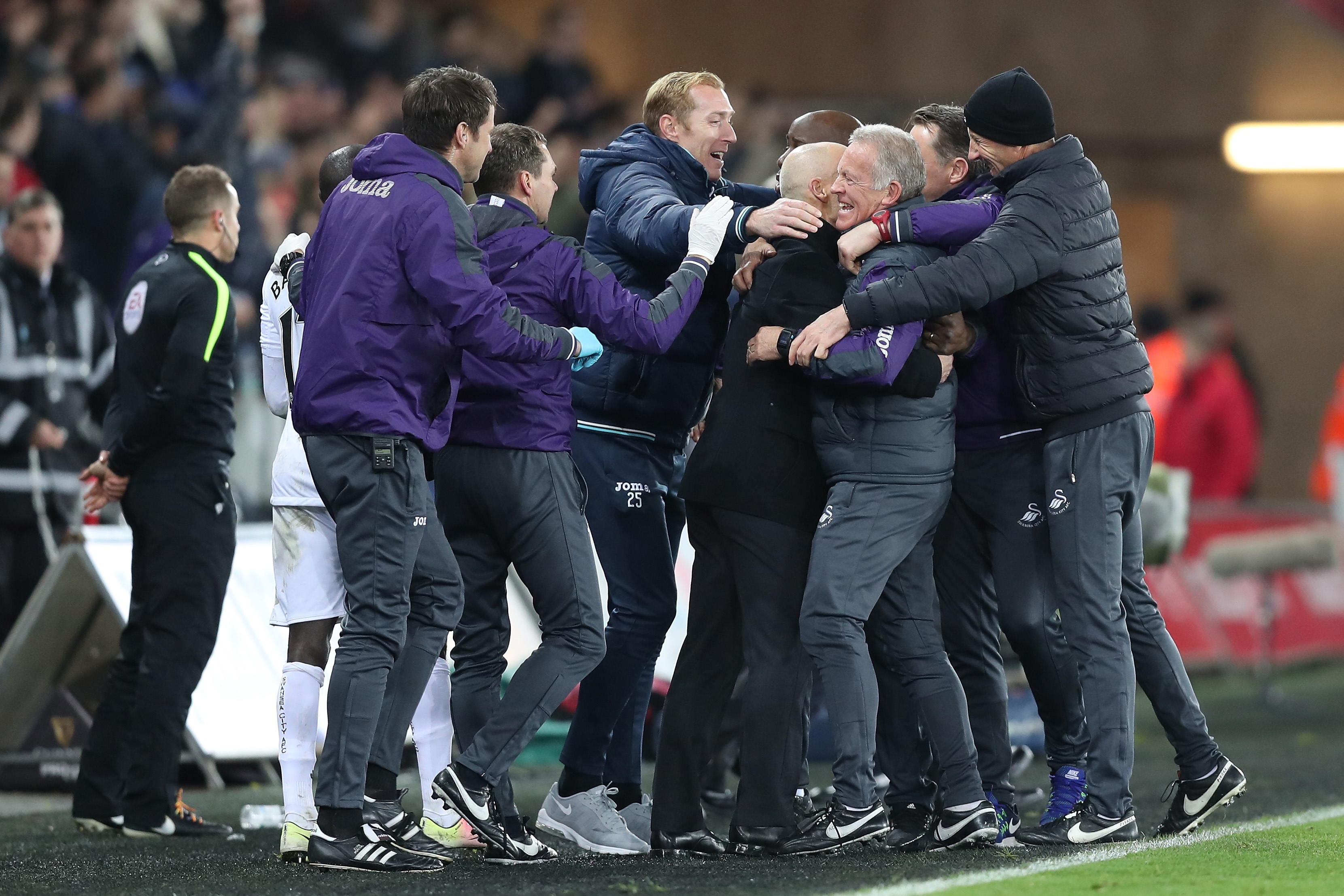 Tran Swansea 5-4 Crystal Palace anh 12