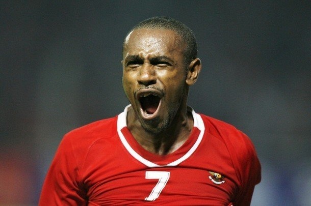 Boaz Solossa – Dau tau Indonesia co bang cu nhan kinh te hinh anh