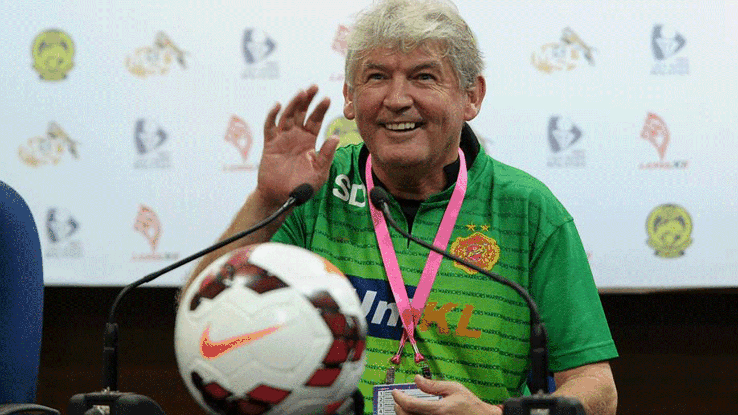 Chuyen gia Steve Darby 'bat mach' lang bong Dong Nam A hinh anh