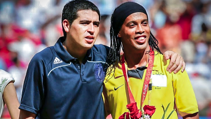 Ronaldinho, Riquelme can nhac da mien phi cho Chapecoense hinh anh