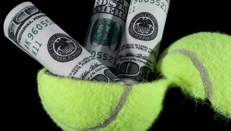 Sau tay vot tennis bi bat khan cap hinh anh