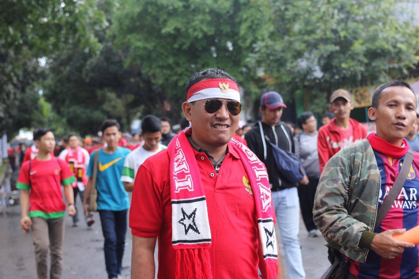 khong khi truoc tran anh 2