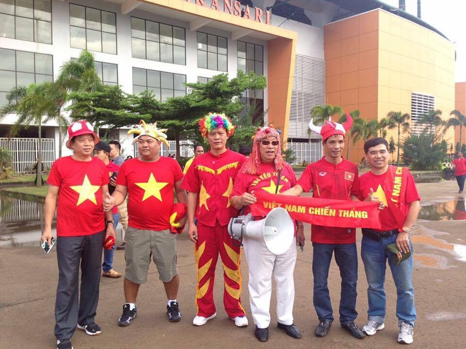 khong khi truoc tran anh 3