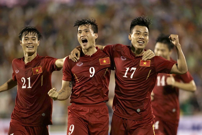 Cong Vinh, Xuan Truong lot top cau thu xuat sac AFF Cup hinh anh