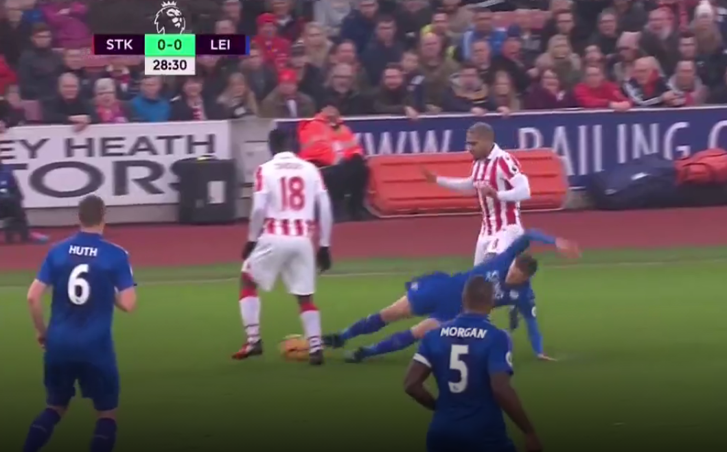 tran Stoke City vs Leicester anh 4