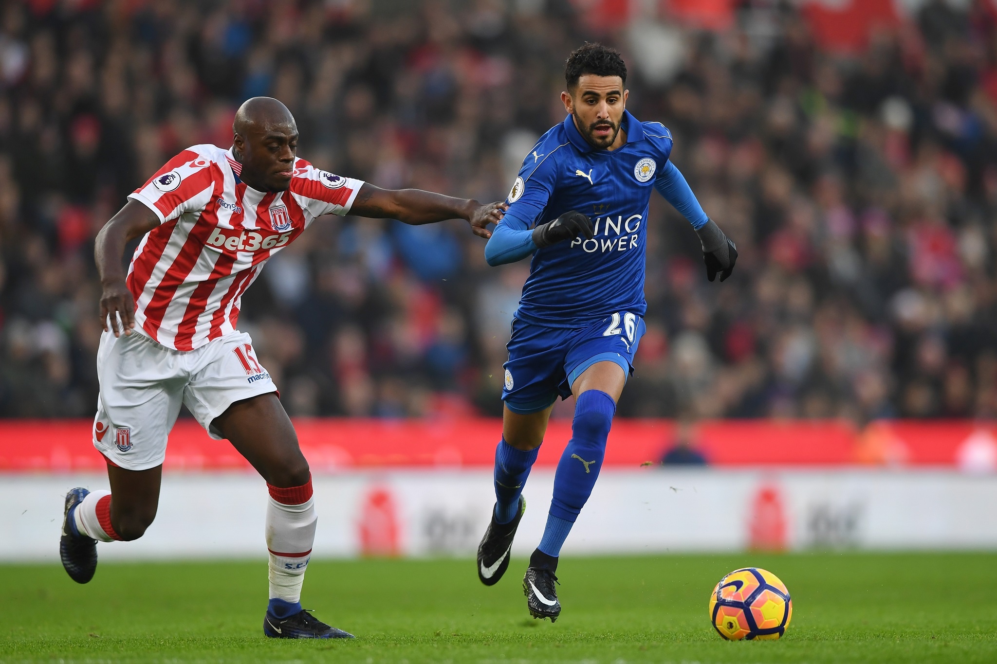 tran Stoke City vs Leicester anh 9