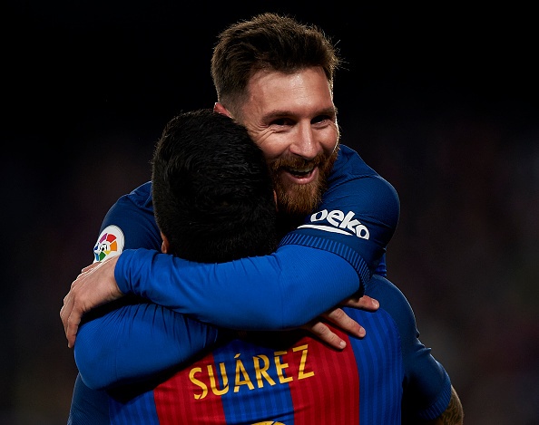 Messi tro ve toc nau anh 10