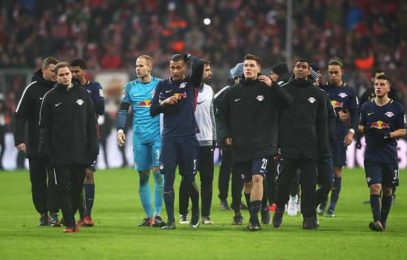 Mats Hummels nhuộm tóc vàng ảnh 7 Mats Hummels nhuom toc vang anh 7