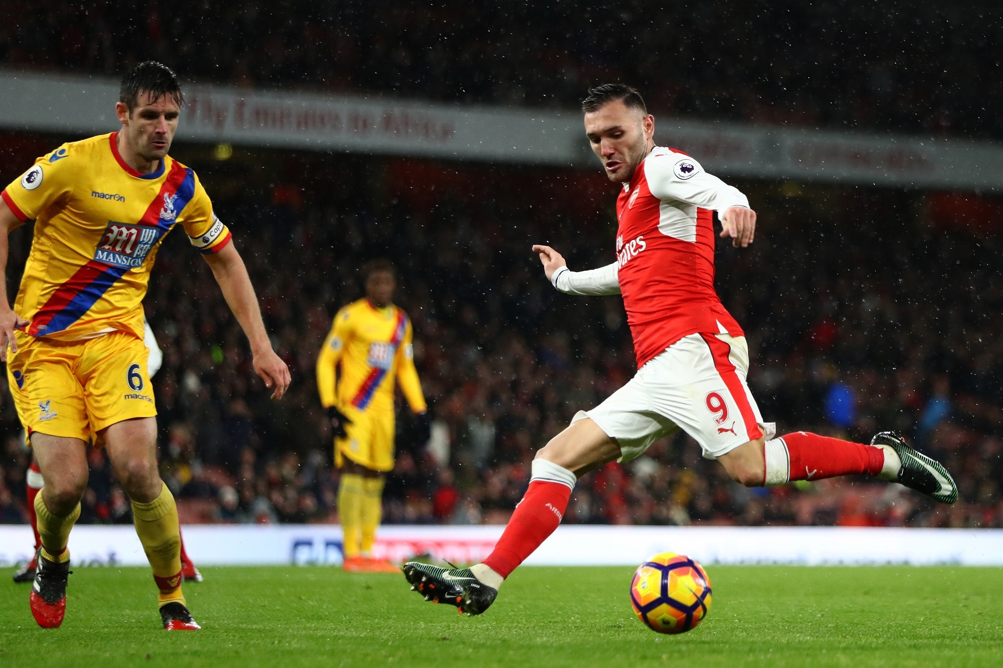 Tran Arsenal vs Crystal Palace anh 1