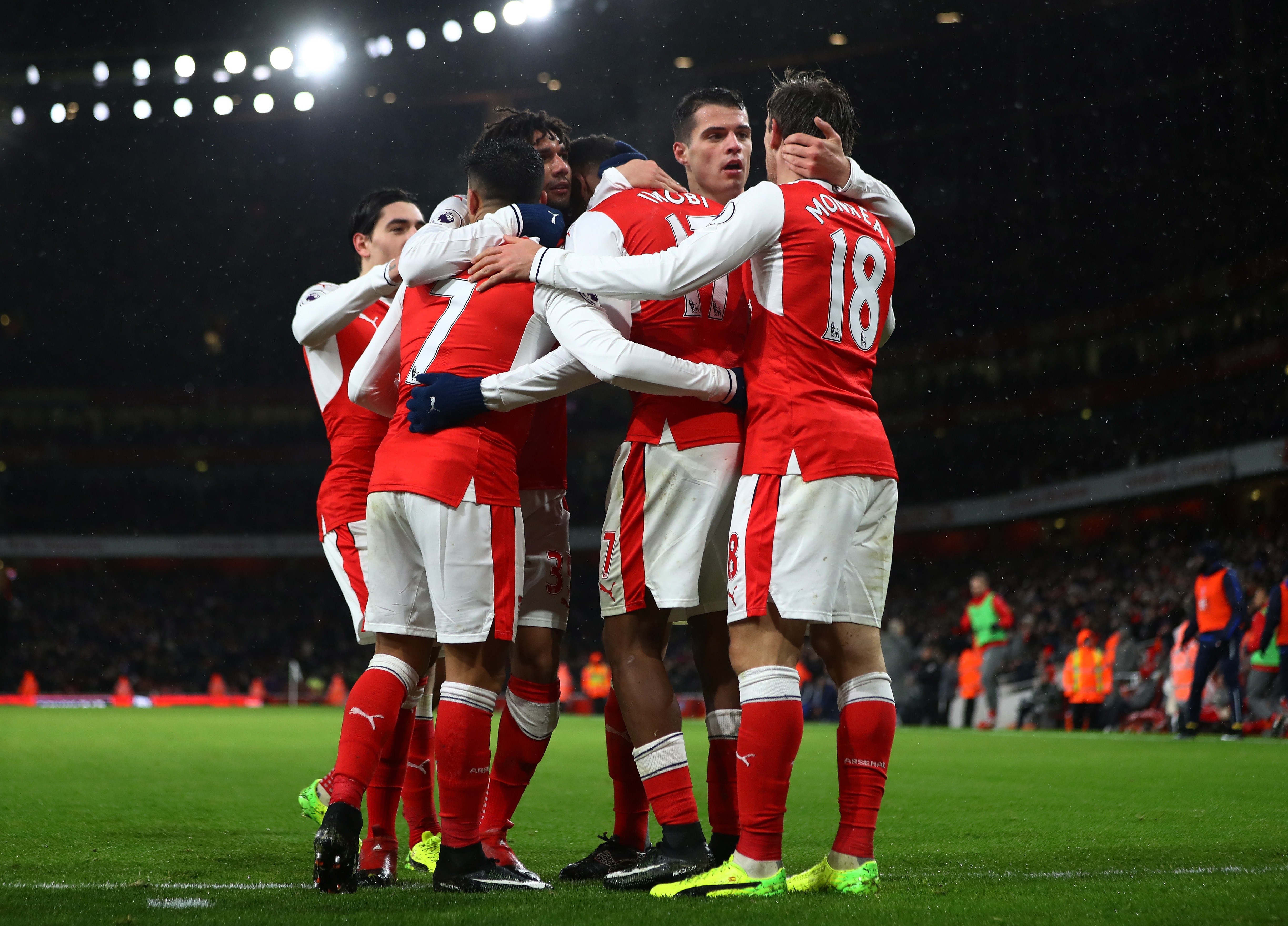 Tran Arsenal vs Crystal Palace anh 13