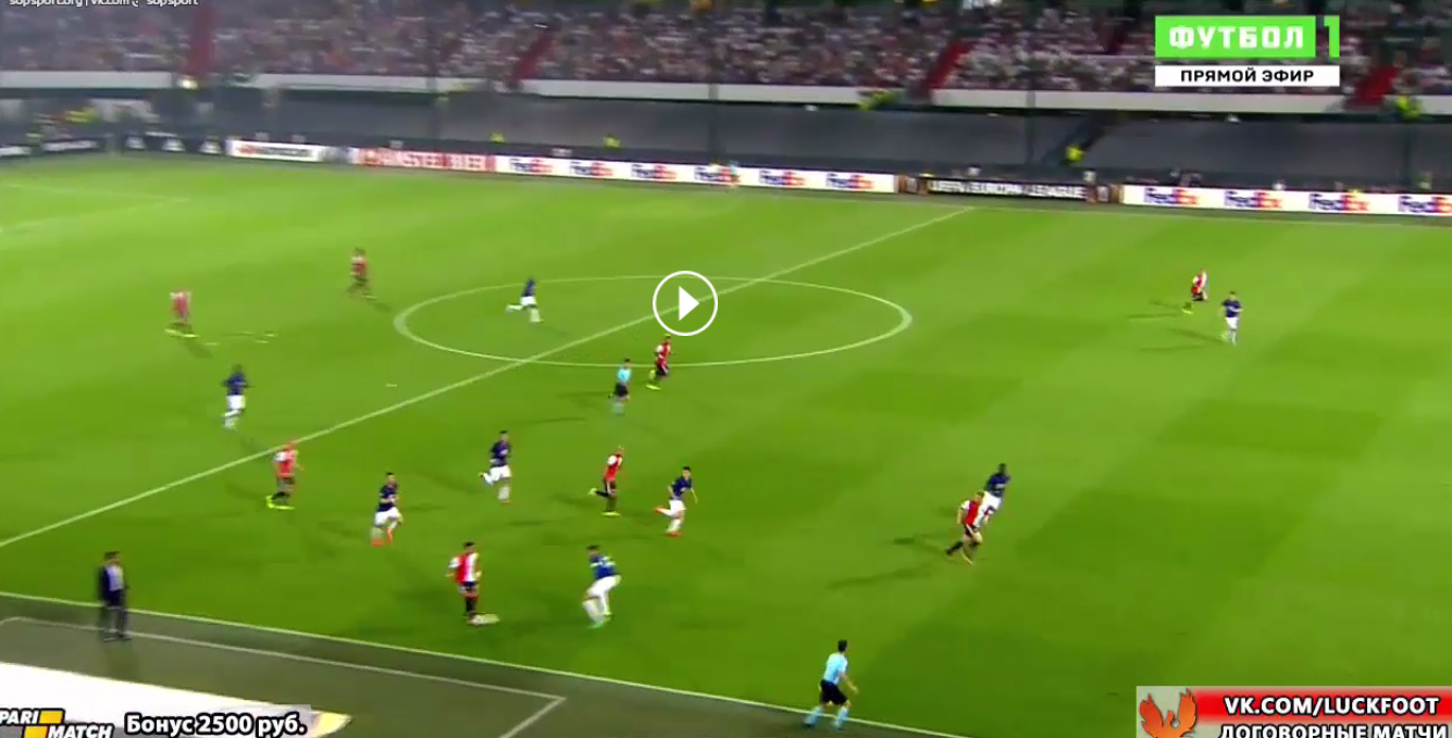 14 quyet dinh bat loi cho MU anh 3