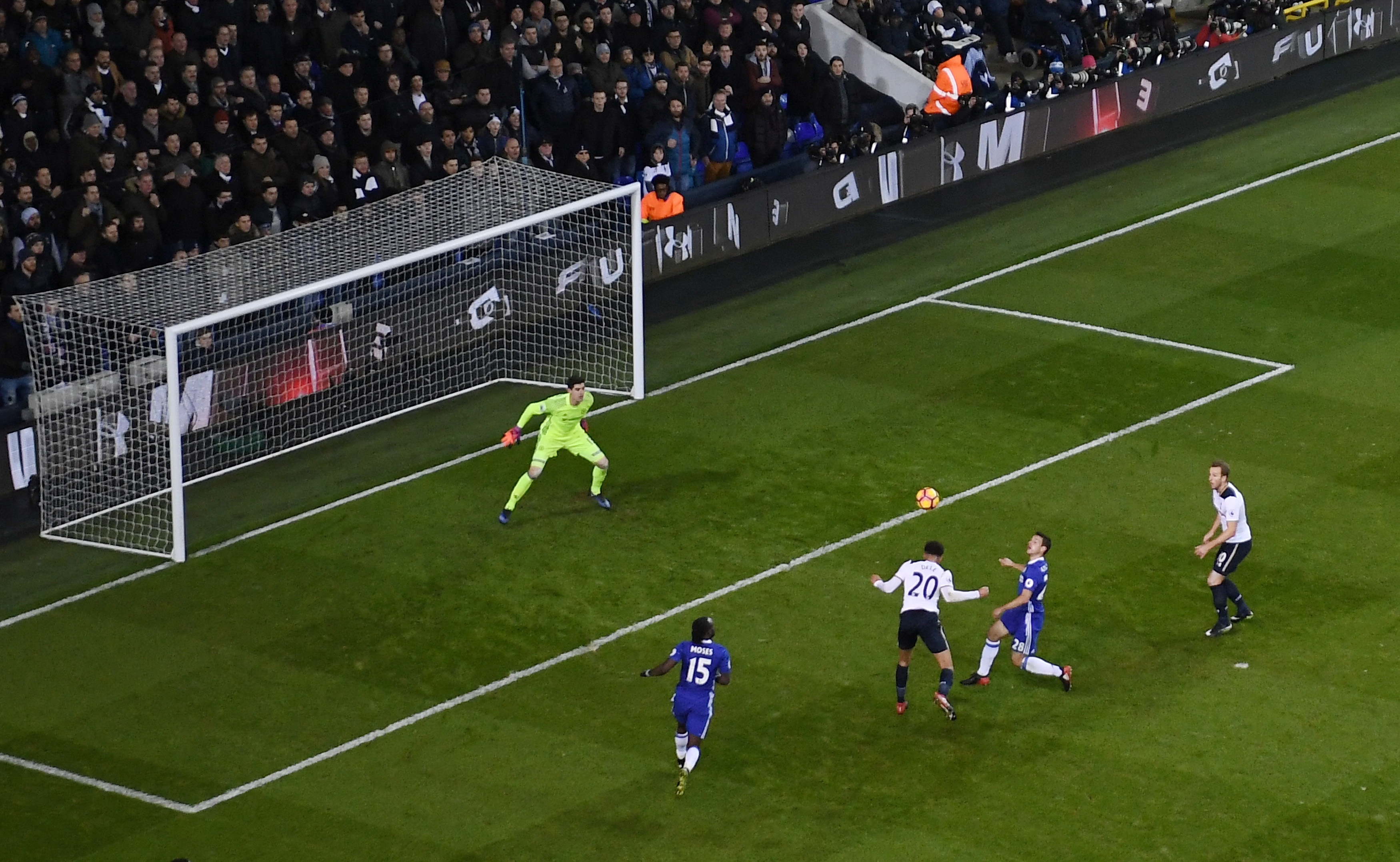 tran Tottenham vs Chelsea anh 4