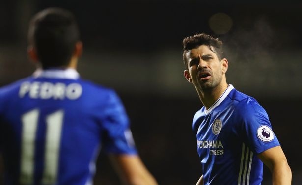 Costa 'bat mi' noi dung vu cai va voi Pedro hinh anh