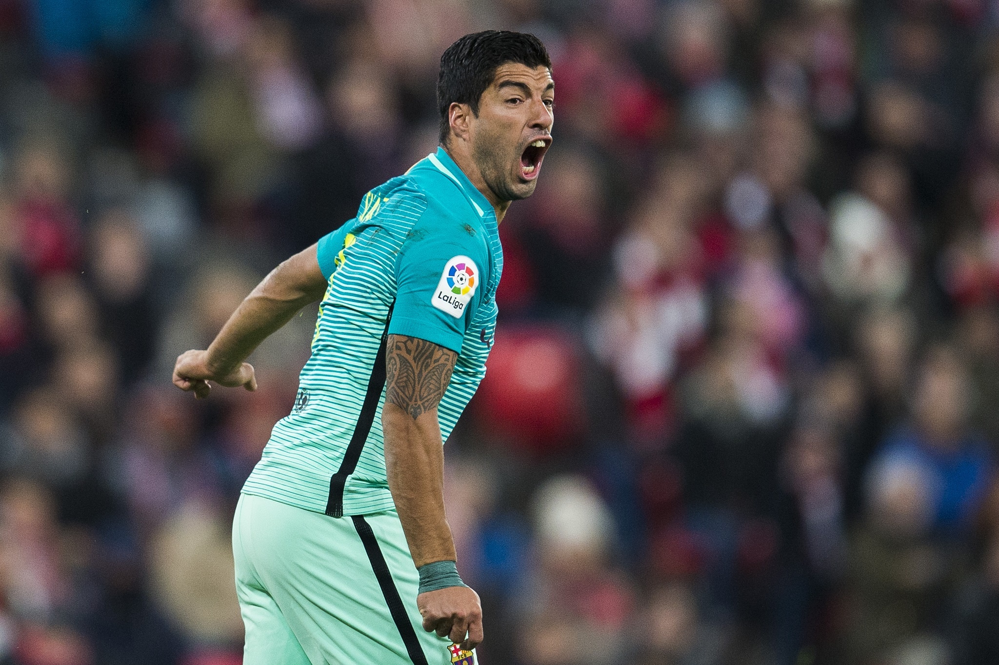 Tran Bilbao vs Barcelona anh 3