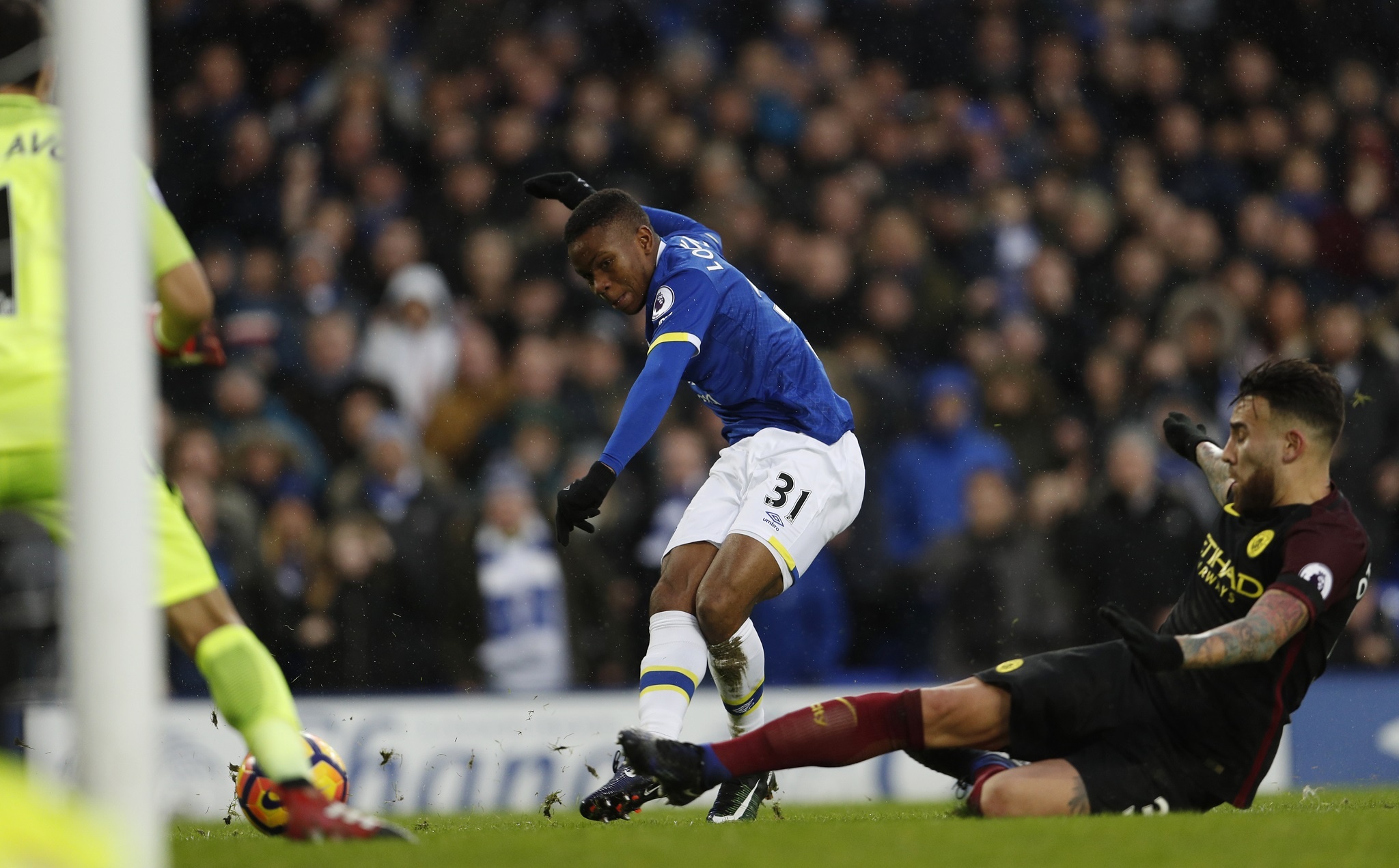 tran Everton vs Man City anh 14