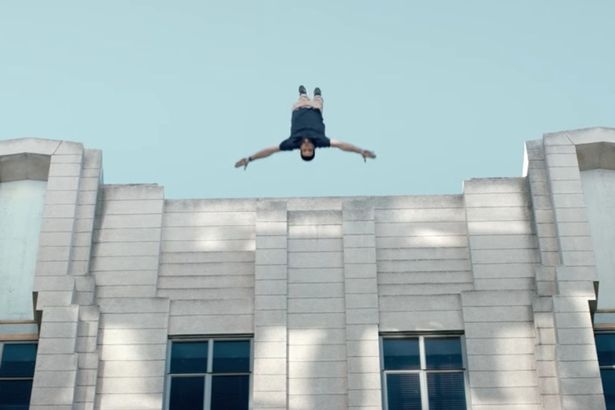 Xavi dong quang cao anh 1