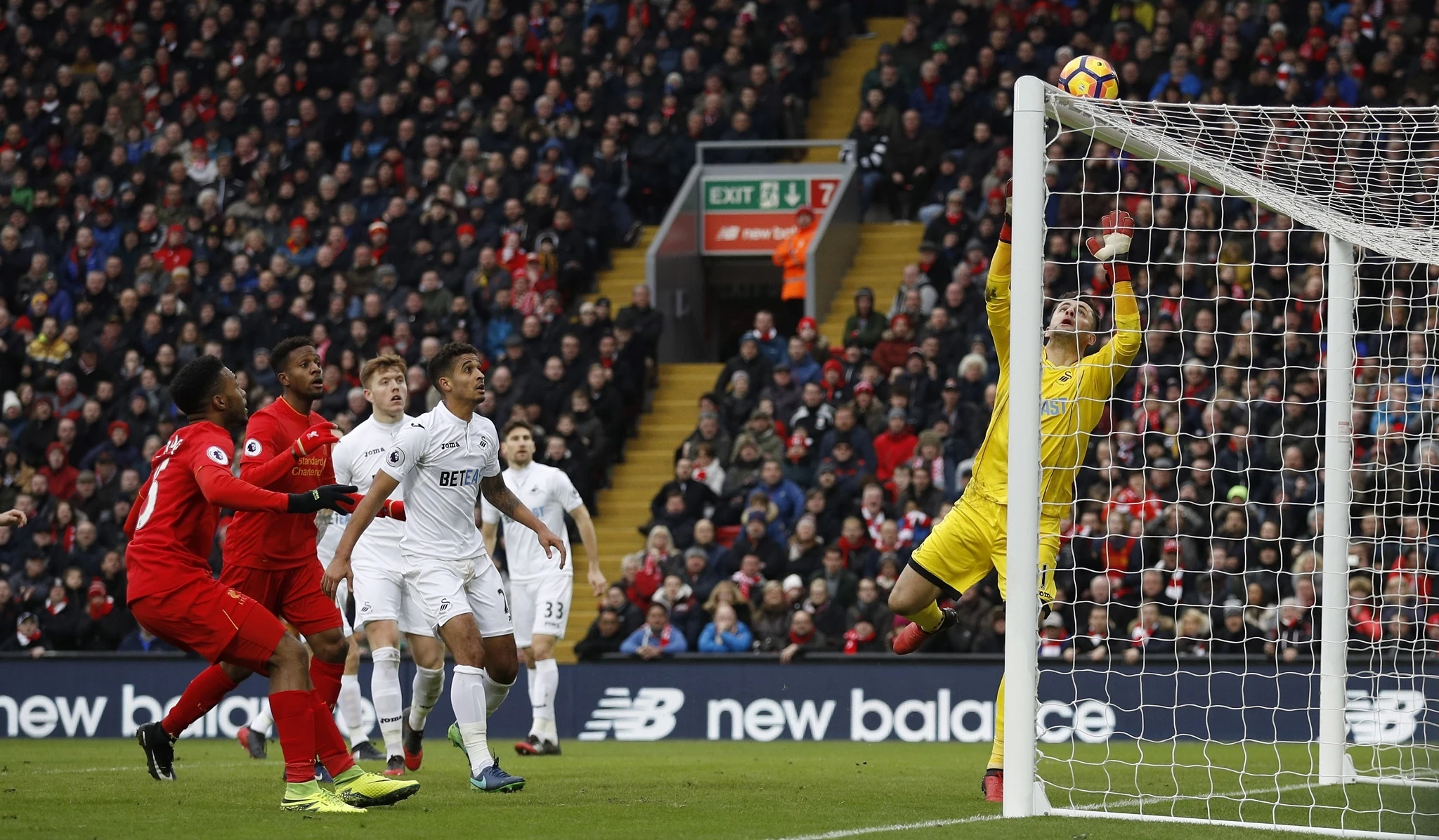 Tran Liverpool vs Swansea anh 11