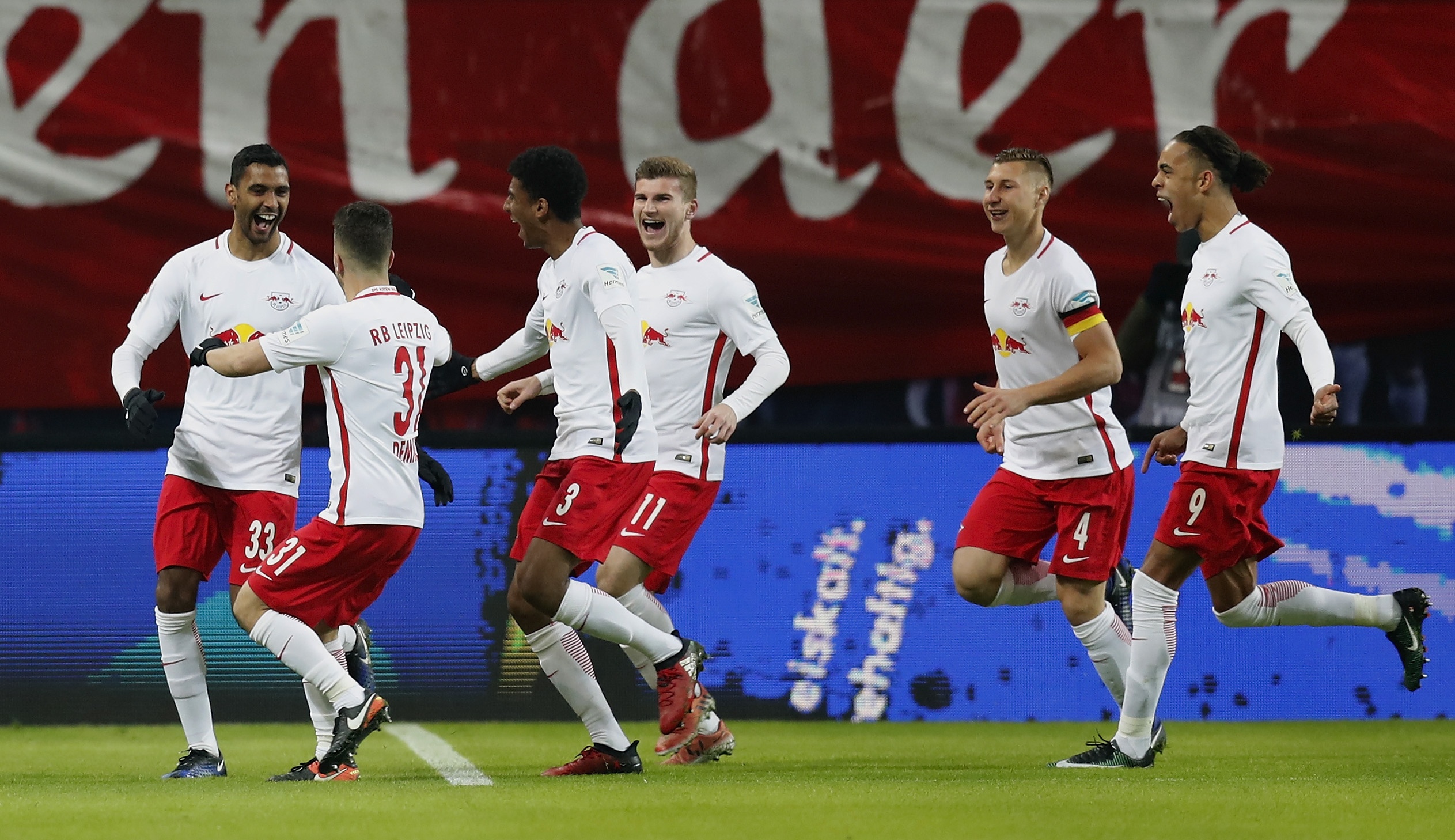 Tran RB Leipzig vs Frankfurt anh 7